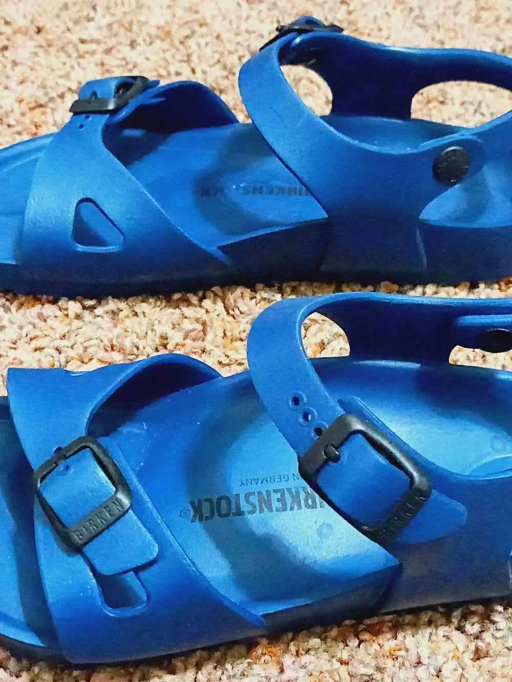 Kid's Birkenstock Blue Rio Sandals Size 34 3 better 2 or 2 1/2  Backstrap Water